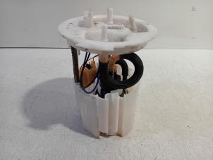 Begagnade Elektrisk bränslepump Volvo S60 Pris € 60,00 Marginaltabell erbjuds av Van der Ven Autorecycling B.V.