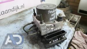 Używane Pompa ABS Peugeot 107 1.0 12V Cena € 29,99 Procedura marży oferowane przez Autodemontage Aandijk