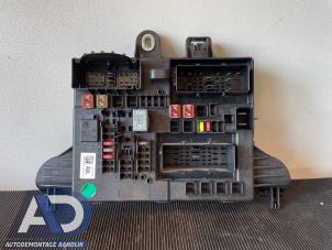 Gebruikte Zekeringkast Opel Insignia Sports Tourer 2.0 CDTI 16V 130 ecoFLEX Prijs € 49,99 Margeregeling aangeboden door Autodemontage Aandijk