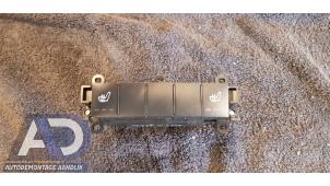 Begagnade Sätesvärmebrytare Mercedes A (W169) 2.0 A-180 CDI 16V Pris € 30,00 Marginaltabell erbjuds av Autodemontage Aandijk