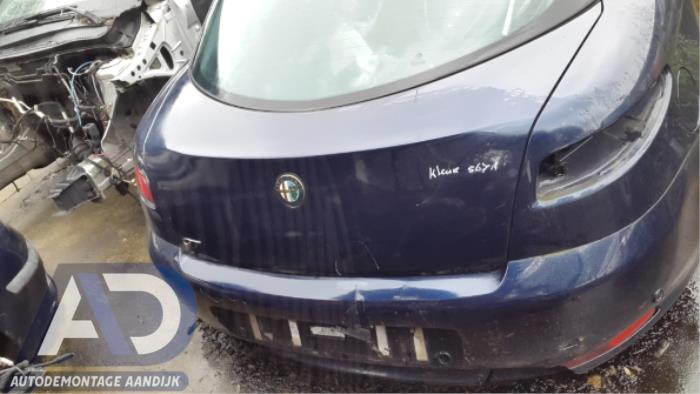 Achterklep van een Alfa Romeo GT (937) 1.9 JTD 16V Multijet 2007