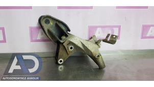 Begagnade Fäste, växellåda Suzuki Swift (ZA/ZC/ZD) 1.2 16V Pris € 39,99 Marginaltabell erbjuds av Autodemontage Aandijk