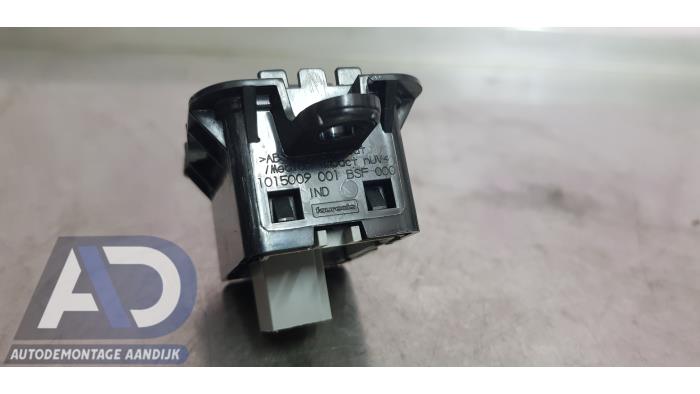 Tempomaat Bediening van een Renault Megane III Berline (BZ) 1.5 dCi 110 2013