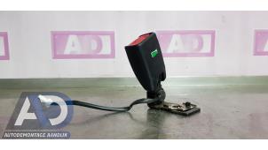 Gebruikte Veiligheidsgordel Insteek rechts-achter Kia Cee'd Sporty Wagon (EDF) 1.6 CRDi 115 16V Prijs € 19,99 Margeregeling aangeboden door Autodemontage Aandijk