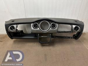 Gebruikte Dashboard BMW Mini One/Cooper (R50) 1.6 16V Cooper Prijs € 99,99 Margeregeling aangeboden door Autodemontage Aandijk