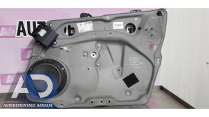 Begagnade Fönstermekanism, 4-dörrars, höger fram Mercedes B (W245) 1.7 B-170 16V Pris € 34,99 Marginaltabell erbjuds av Autodemontage Aandijk