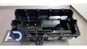 Gebruikte Kleppendeksel Volkswagen Golf V (1K1) 1.9 TDI Prijs € 49,99 Margeregeling aangeboden door Autodemontage Aandijk