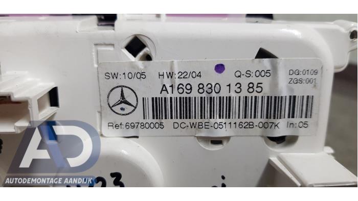 Luftkonditionering, kontrollpanel från en Mercedes-Benz A (W169) 2.0 A-180 CDI 16V 3-Drs. 2007