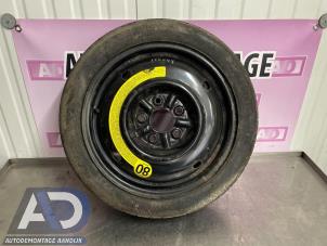 Używane Kolo dojazdowe Hyundai Coupe 2.0i 16V Cena € 59,99 Procedura marży oferowane przez Autodemontage Aandijk