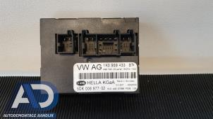 Begagnade Komfortmodul Volkswagen Tiguan (5N1/2) 2.0 TDI 16V 4Motion Pris € 24,99 Marginaltabell erbjuds av Autodemontage Aandijk