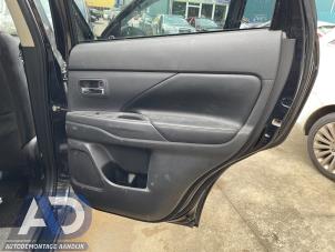 Begagnade List, bakdörr, 4-dörrars, höger Mitsubishi Outlander (GF/GG) 2.0 16V PHEV 4x4 Pris € 99,99 Marginaltabell erbjuds av Autodemontage Aandijk