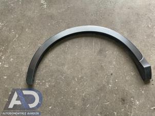 Begagnade Stripe, hjulhus Audi Q3 (8UB/8UG) 2.0 TDI 16V 140 Pris € 79,99 Marginaltabell erbjuds av Autodemontage Aandijk