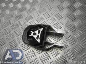 Begagnade Fäste, växellåda Ford Transit Connect (PJ2) 1.6 TDCi 16V 95 Pris € 24,99 Marginaltabell erbjuds av Autodemontage Aandijk