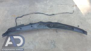 Gebruikte Paravent Mercedes E Estate (S212) E-200 CDI 16V BlueEfficiency,BlueTEC Prijs € 49,99 Margeregeling aangeboden door Autodemontage Aandijk