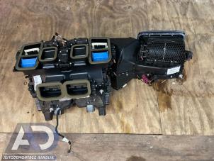 Gebruikte Kachelhuis Mercedes E (C207) E-350 CGI V6 24V Prijs € 249,99 Margeregeling aangeboden door Autodemontage Aandijk