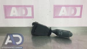 Gebruikte Schakelaar Ruitenwisser Smart City-Coupé 0.7 Turbo i.c. Prijs € 14,99 Margeregeling aangeboden door Autodemontage Aandijk