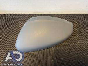 Gebruikte Spiegelkap links Peugeot 208 I (CA/CC/CK/CL) 1.2 12V e-THP PureTech 110 Prijs € 19,99 Margeregeling aangeboden door Autodemontage Aandijk