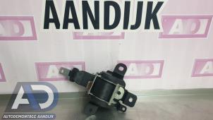 Używane Pas bezpieczenstwa srodkowy tyl Nissan Qashqai (J10) 1.5 dCi Cena € 29,99 Procedura marży oferowane przez Autodemontage Aandijk