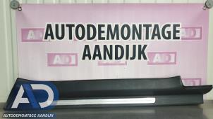 Begagnade Instegslist, höger Audi TT (8J3) 1.8 TFSI 16V Pris € 24,99 Marginaltabell erbjuds av Autodemontage Aandijk