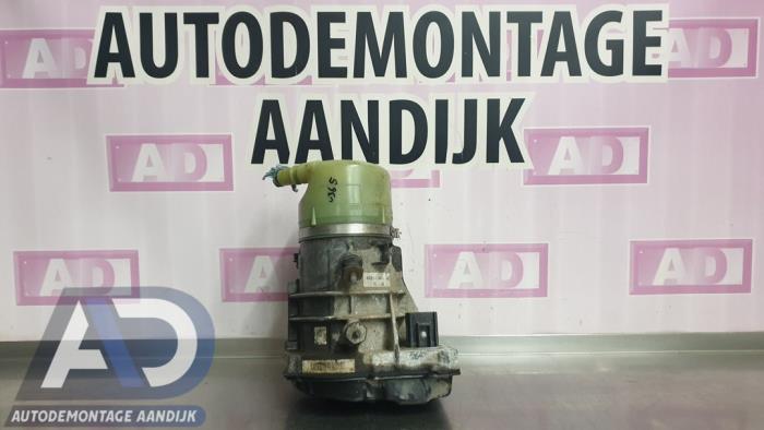 Servostyrningspump från en Ford S-Max (GBW) 2.0 TDCi 16V 140 2008