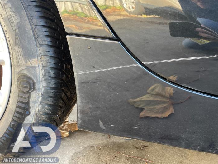 Zijskirt rechts van een BMW 2 serie Active Tourer (F45) 218i 1.5 TwinPower Turbo 12V 2016