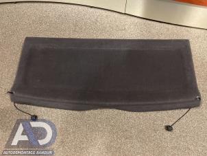 Gebruikte Hoedenplank Volkswagen Polo III (6N2) 1.4 16V 75 Prijs € 29,99 Margeregeling aangeboden door Autodemontage Aandijk