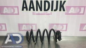 Gebruikte Schroefveer achter BMW 2 serie Active Tourer (F45) 218i 1.5 TwinPower Turbo 12V Prijs € 24,99 Margeregeling aangeboden door Autodemontage Aandijk