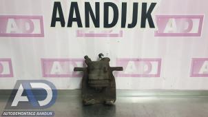 Gebruikte Remklauw (Tang) links-voor Suzuki Splash 1.0 12V Prijs € 29,99 Margeregeling aangeboden door Autodemontage Aandijk