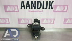 Używane Pas bezpieczenstwa srodkowy tyl Nissan Qashqai (J10) 1.6 16V Cena € 29,99 Procedura marży oferowane przez Autodemontage Aandijk