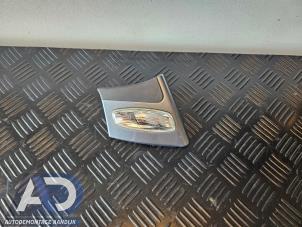 Begagnade Indikator, höger Peugeot 207 CC (WB) 1.6 16V Pris € 24,99 Marginaltabell erbjuds av Autodemontage Aandijk