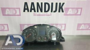 Gebruikte Kilometerteller KM Volkswagen Passat Variant (3C5) 2.0 TDI 140 Prijs € 49,99 Margeregeling aangeboden door Autodemontage Aandijk