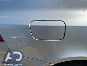 Begagnade Tanklucka Renault Laguna II (BG) 2.0 16V Pris € 29,99 Marginaltabell erbjuds av Autodemontage Aandijk