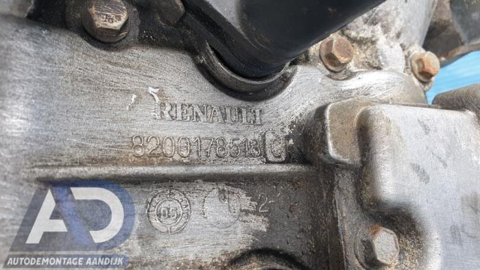 Motor från en Renault Laguna II (BG) 2.0 16V 2005