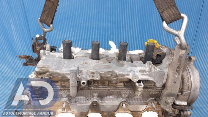 Motor från en Renault Laguna II (BG) 2.0 16V 2005