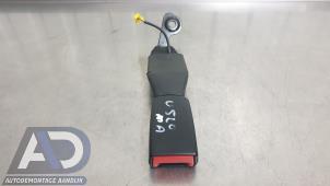 Gebruikte Veiligheidsgordel Insteek midden-achter Mercedes C Estate (S204) 3.0 C-320 CDI V6 24V 4-Matic Prijs € 14,99 Margeregeling aangeboden door Autodemontage Aandijk