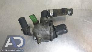 Gebruikte Thermostaathuis Fiat Fiorino (225) 1.3 JTD 16V Multijet Prijs € 29,99 Margeregeling aangeboden door Autodemontage Aandijk