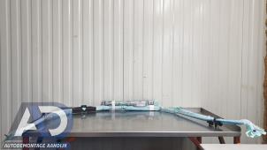 Begagnade Takgardinairbag, höger Volkswagen Touran (1T3) 2.0 TDI 16V Pris € 49,99 Marginaltabell erbjuds av Autodemontage Aandijk