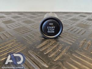 Gebruikte Start/Stop schakelaar Mazda CX-5 I (KE,GH) 2.2 SkyActiv-D 16V 2WD Prijs € 19,99 Margeregeling aangeboden door Autodemontage Aandijk