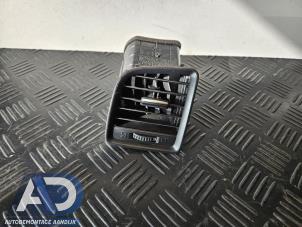 Gebruikte Luchtrooster Dashboard Mazda CX-5 I (KE,GH) 2.2 SkyActiv-D 16V 2WD Prijs € 19,99 Margeregeling aangeboden door Autodemontage Aandijk