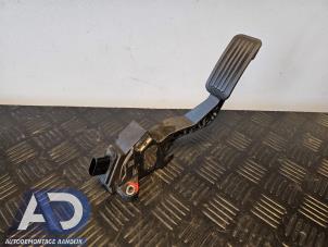 Używane Czujnik polozenia pedalu gazu Toyota Yaris II (P9) 1.0 12V VVT-i Cena € 39,99 Procedura marży oferowane przez Autodemontage Aandijk