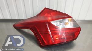Gebruikte Achterlicht links Ford Focus 3 1.6 EcoBoost 16V Prijs € 59,99 Margeregeling aangeboden door Autodemontage Aandijk