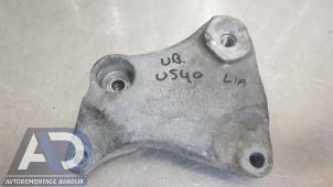 Begagnade Fäste, växellåda Mercedes A (W169) 1.5 A-150 5-Drs. Pris € 19,99 Marginaltabell erbjuds av Autodemontage Aandijk