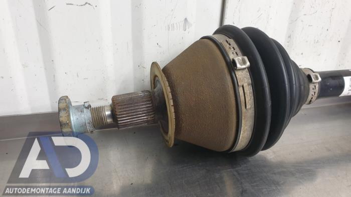 Aandrijfas links-voor van een Volkswagen Polo V (6R) 1.8 GTI 16V 2017