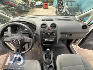 Begagnade Instrumentbräda Volkswagen Caddy III (2KA,2KH,2CA,2CH) 1.6 TDI 16V Pris € 149,99 Marginaltabell erbjuds av Autodemontage Aandijk