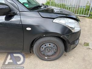 Gebruikte Scherm rechts-voor Suzuki Swift (ZA/ZC/ZD) 1.2 16V Prijs € 99,99 Margeregeling aangeboden door Autodemontage Aandijk