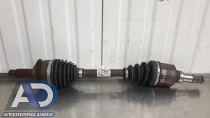 Begagnade Drivaxel, vänster fram Suzuki SX4 (EY/GY) 1.9 DDiS Grip 4x4 Pris € 49,99 Marginaltabell erbjuds av Autodemontage Aandijk