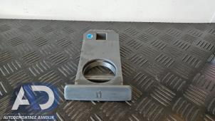 Gebruikte Bekerhouder Fiat Scudo (270) 2.0 D Multijet Prijs € 24,99 Margeregeling aangeboden door Autodemontage Aandijk