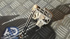 Gebruikte Xenon hoogteregelaar Mercedes E Combi (S211) 3.0 E-280 CDI V6 24V Prijs € 24,99 Margeregeling aangeboden door Autodemontage Aandijk