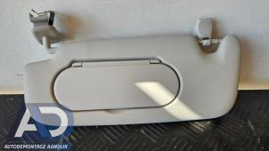 Używane Oslona przeciwsloneczna Mini Mini (F56) 1.5 12V Cooper Cena € 24,99 Procedura marży oferowane przez Autodemontage Aandijk