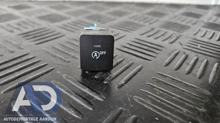 Start/Stop schakelaar van een Renault Twingo III (AH) 1.0 SCe 65 12V 2024